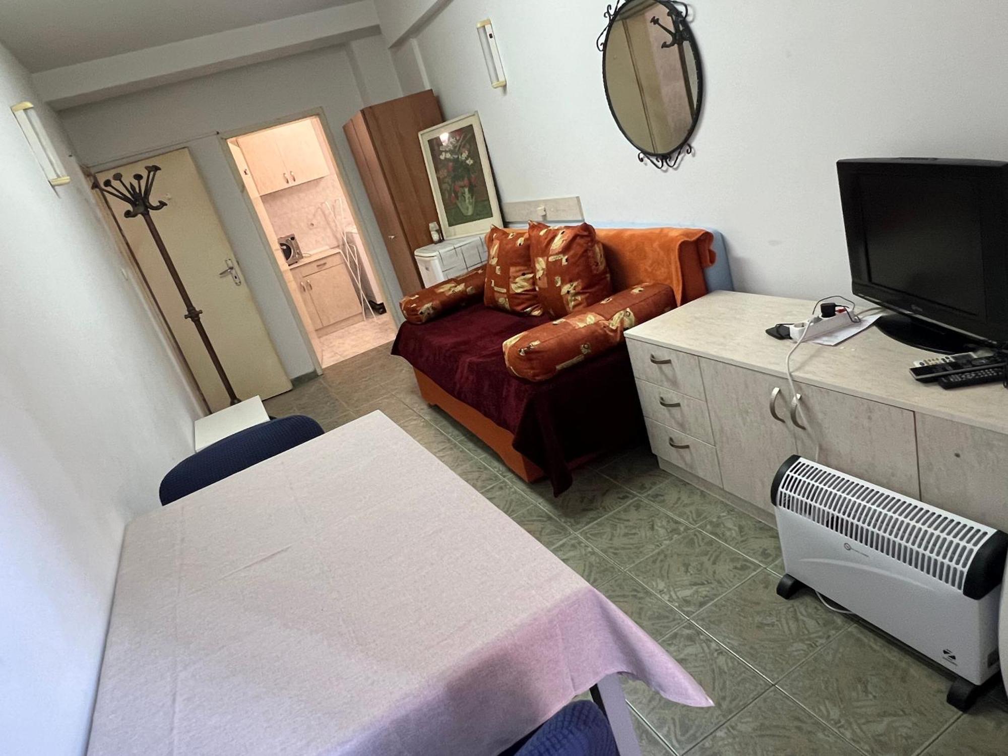 Cheep&Free On The Ground Floor And Pets Friendly Apartment София Екстериор снимка
